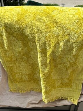 2 for $30 Vintage Yellow Home Bath Towel - Soft Floral Jacquard